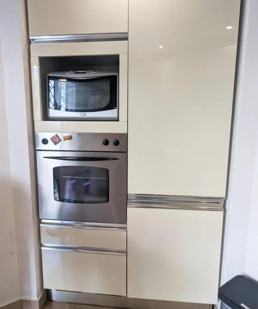 Beautiful 2-Bed Apartment In Roma Italy