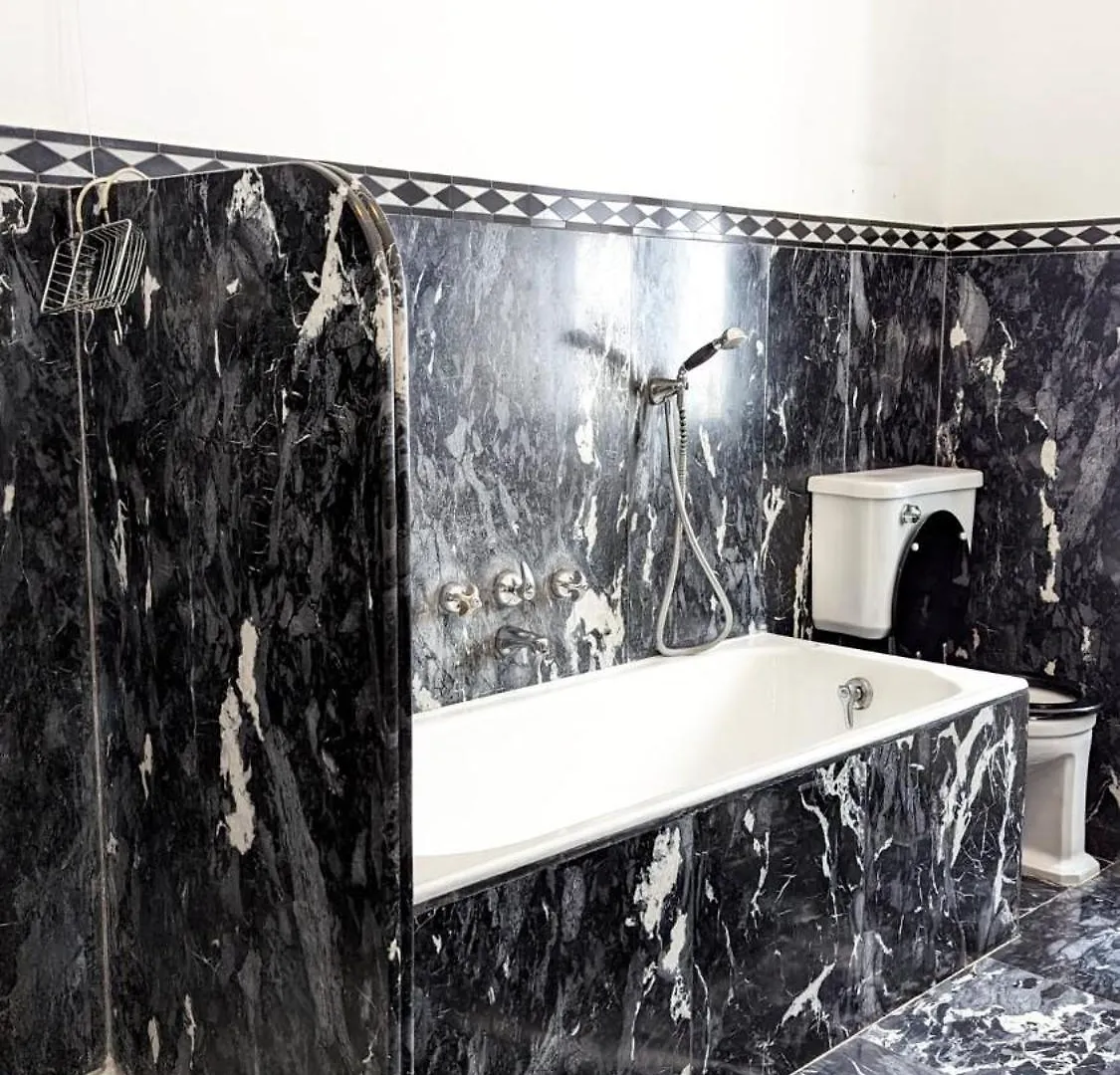 Beautiful 2-Bed Apartment In Roma Rome